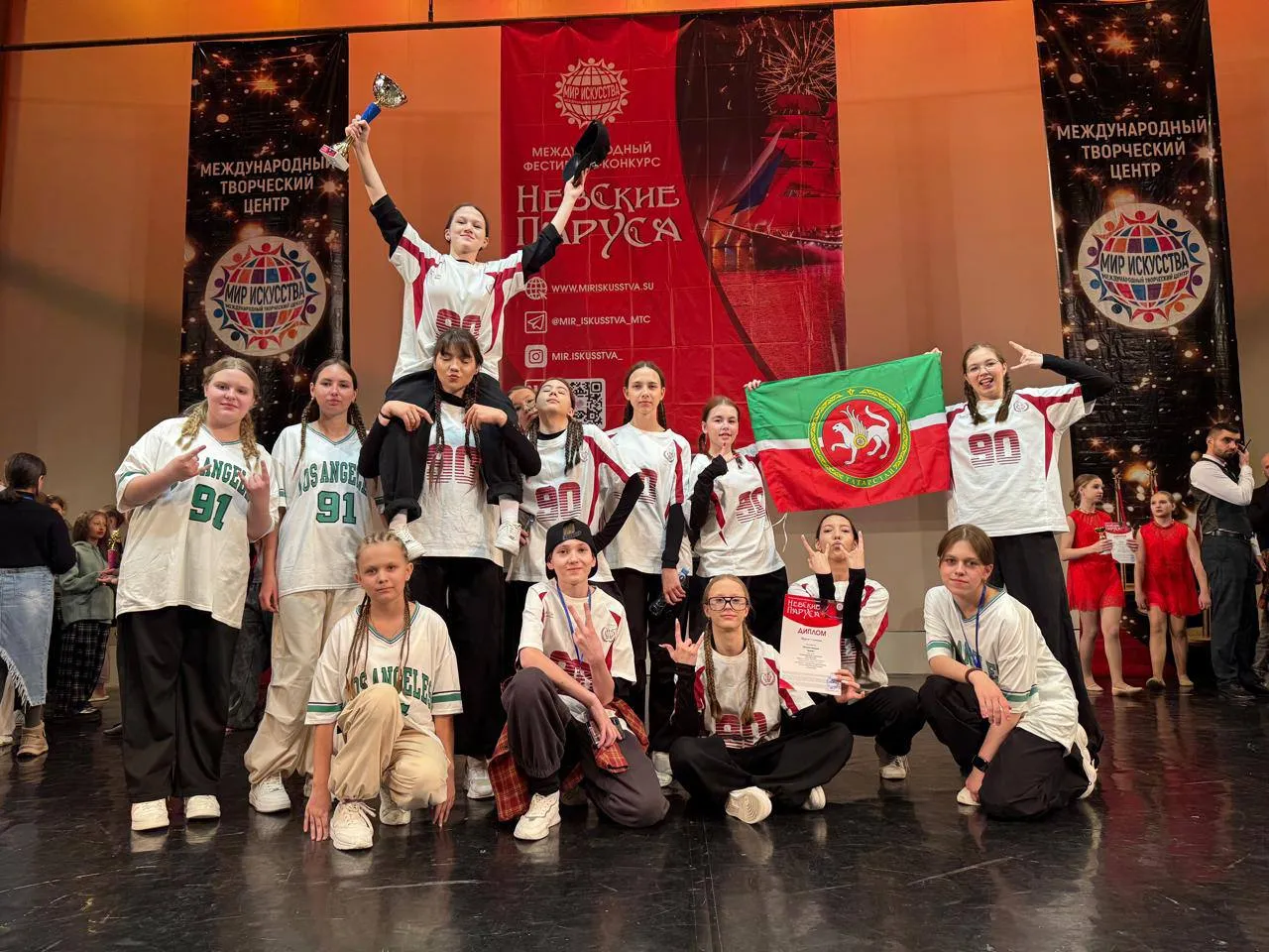 Фото с занятий школы танцев ШАНС